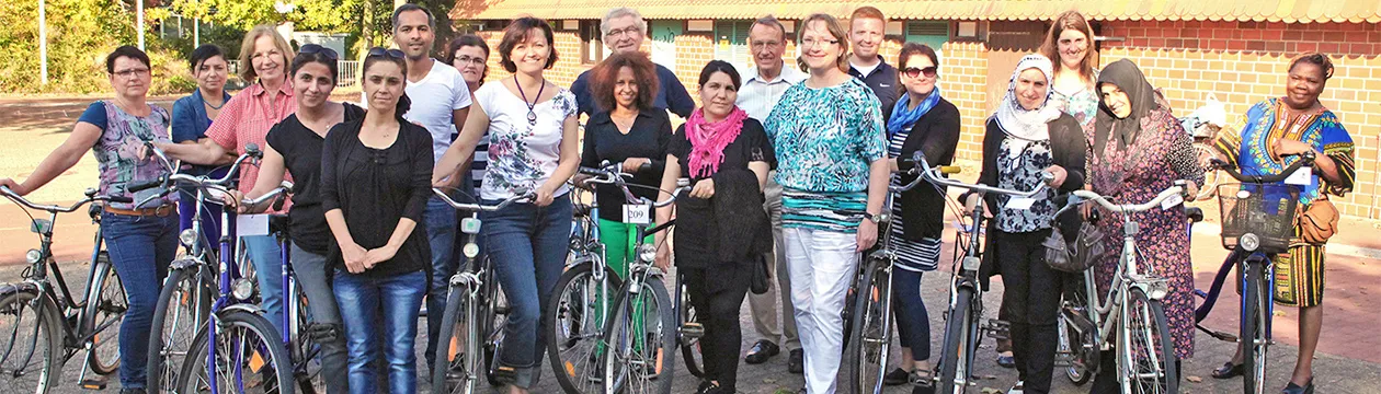 „Fahrradfahren für alle Kulturen“ – ein Landkreis-Projekt
(Foto: Christian Schmidt) „Fahrradfahren für alle Kulturen“ – ein Landkreis-Projekt
(Foto: Christian Schmidt)