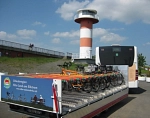 Elbe-Radwanderbus vor Leuchtturm&nbsp;&copy;&nbsp;Tourismusverband Landkreis Stade / Elbe e.V.